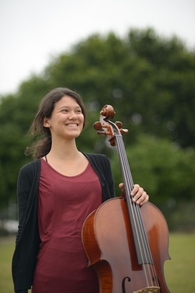 Katherine Villacorte, Cello.